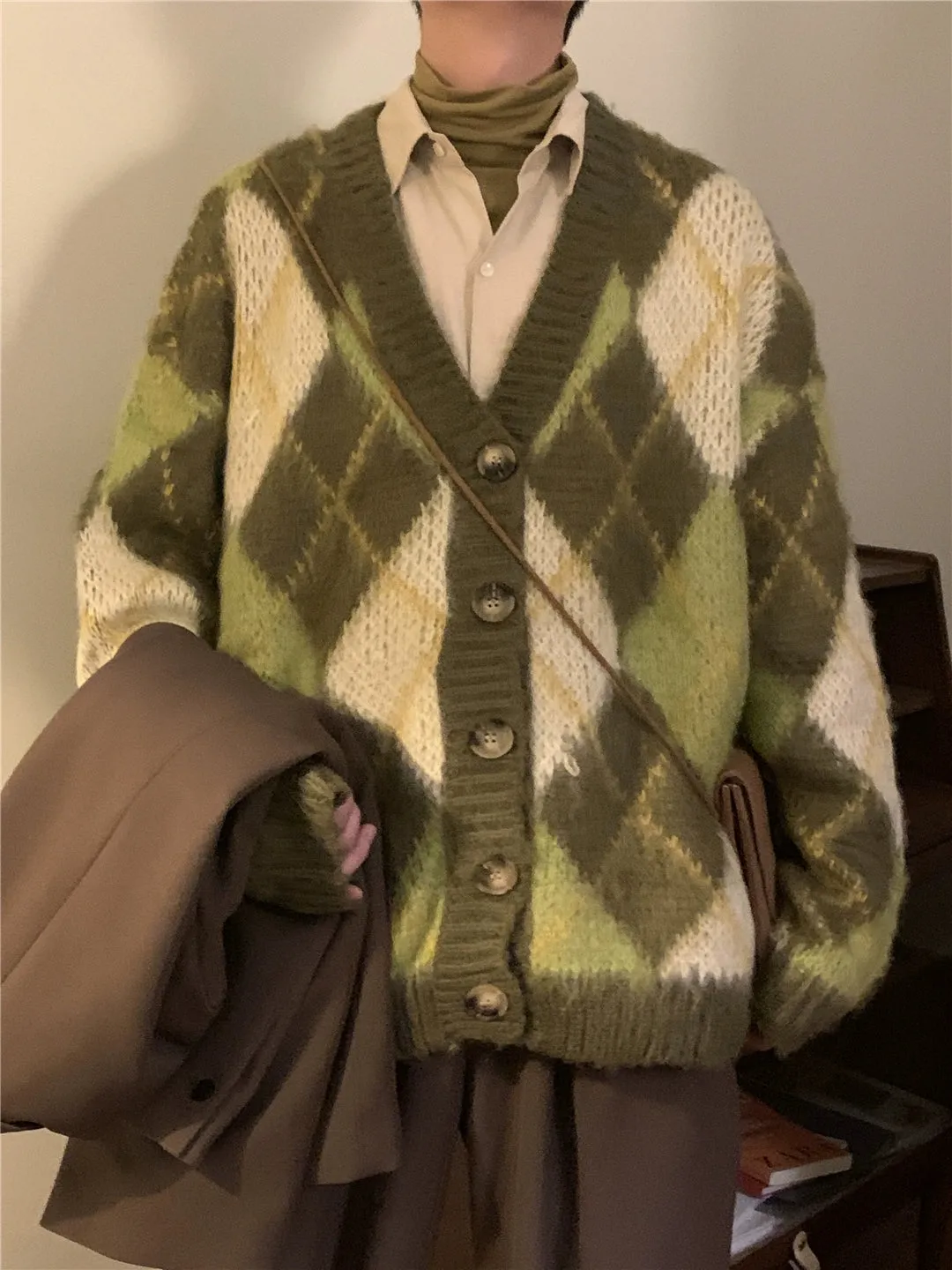 Nagawl Retro V-Neck Argyle Cardigan
