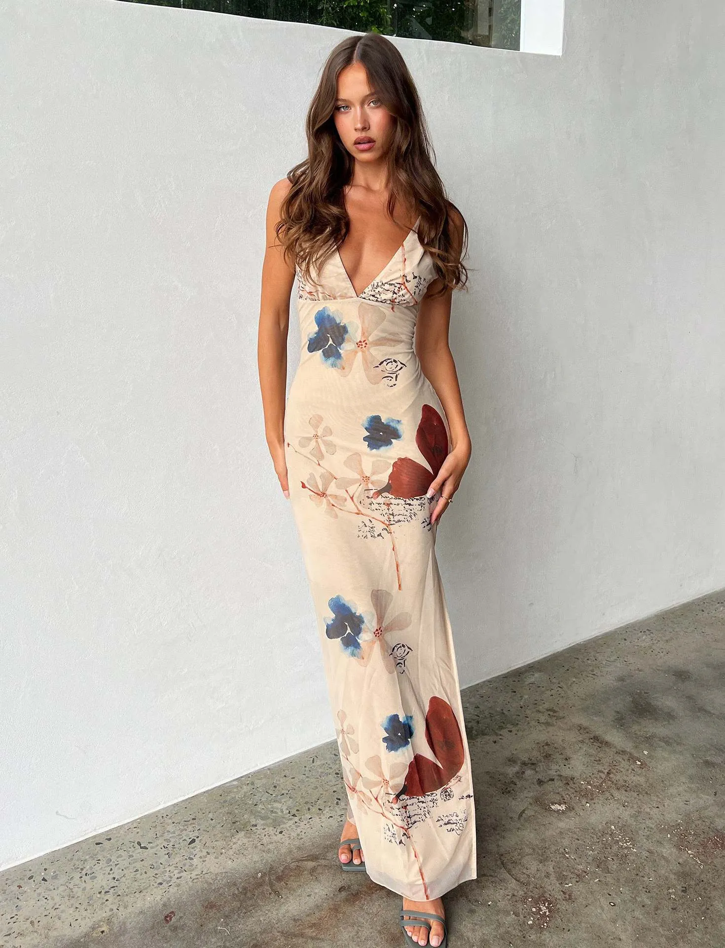 V-Neck Backless Butterfly Fit Long Dress