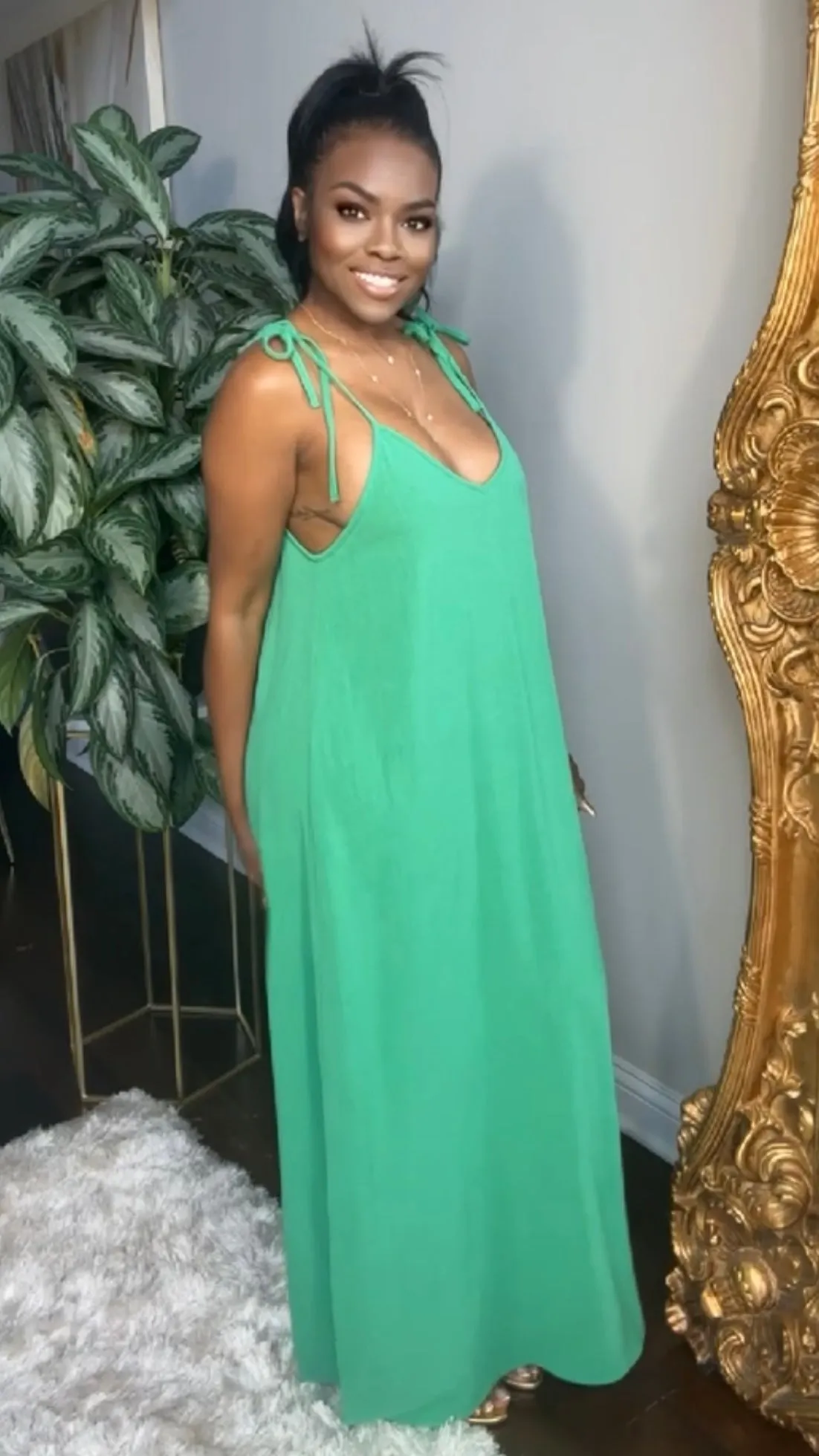 V-Neck Maxi Dress - Kelly Green