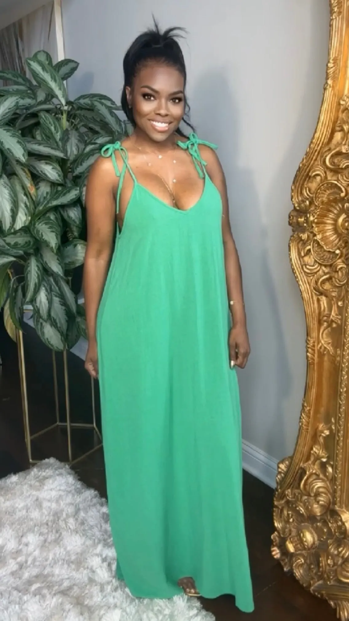V-Neck Maxi Dress - Kelly Green