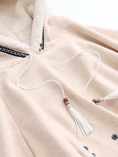Xmas Women loose cloak type tassel lace up hoodies jackets bohemian Christmas print cape coat 2017 new